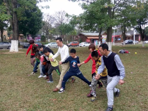 幸福初冬，東莞松湖生態(tài)園迎來(lái)光明小學(xué)五年級(jí)兄弟班親子戶(hù)外活動(dòng)